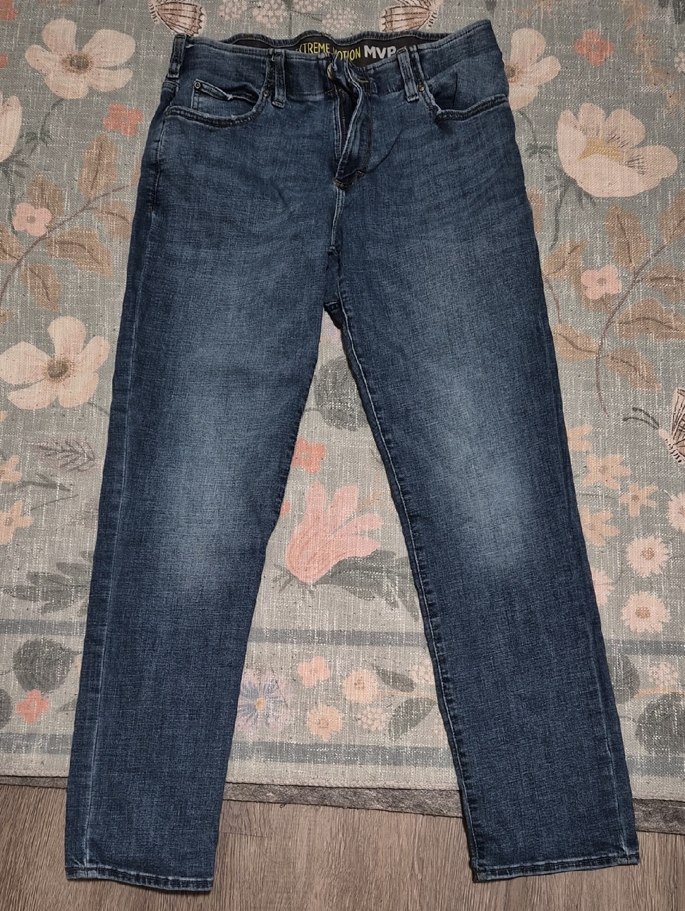 Lee Extreme Motion MVP Men's Straight Fit Jeans